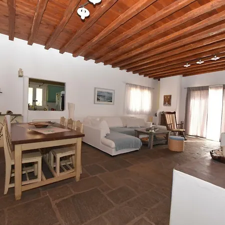 Traditional House With Fantastic Sea View!!!!! Casa de Férias Liaropa
